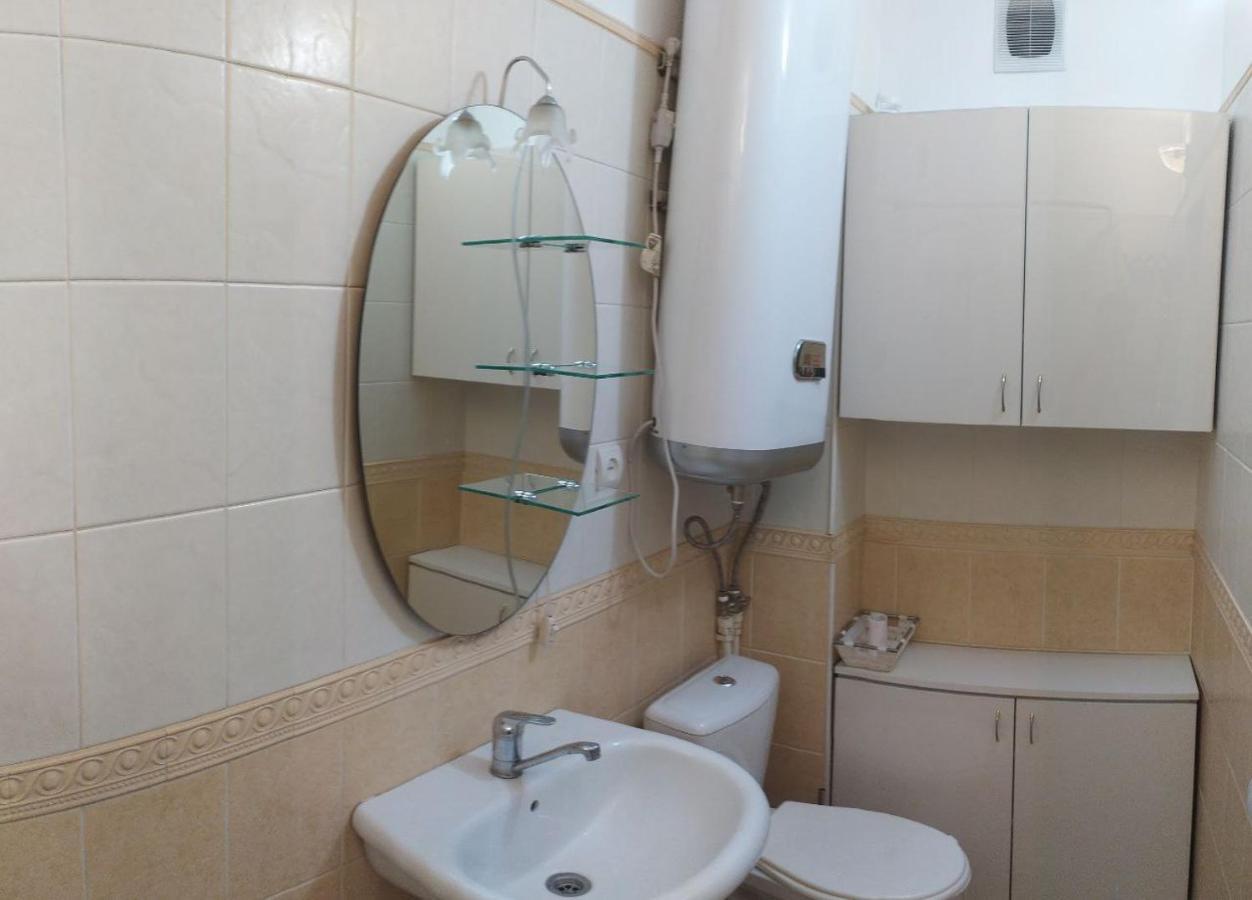 Aura On Erkindik Boulevard Biszkek Zewnętrze zdjęcie