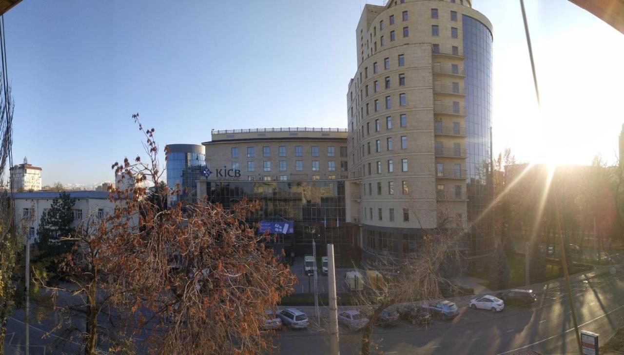 Aura On Erkindik Boulevard Biszkek Zewnętrze zdjęcie