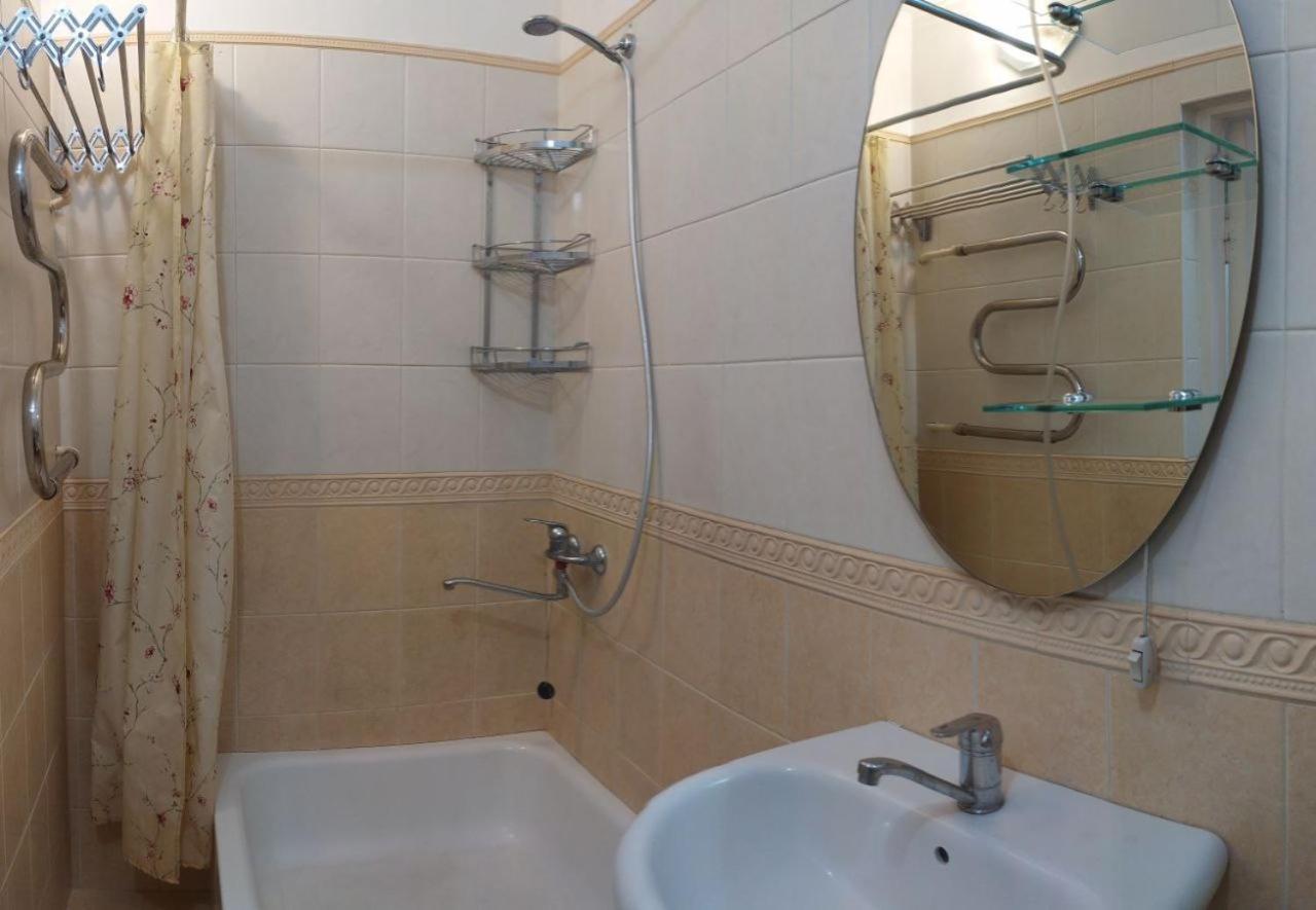 Aura On Erkindik Boulevard Biszkek Zewnętrze zdjęcie